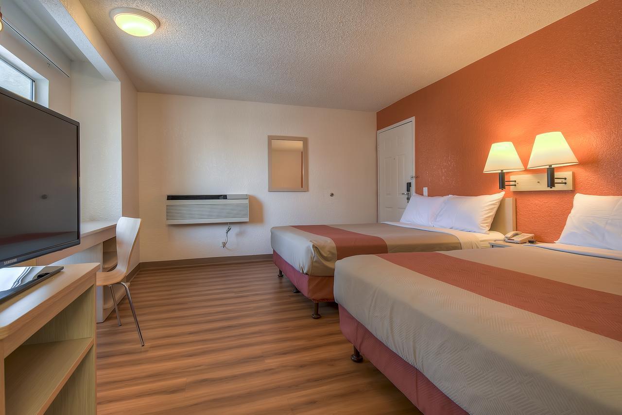 Hotel 6-rowland Heights, Ca - Angeles - Pomona