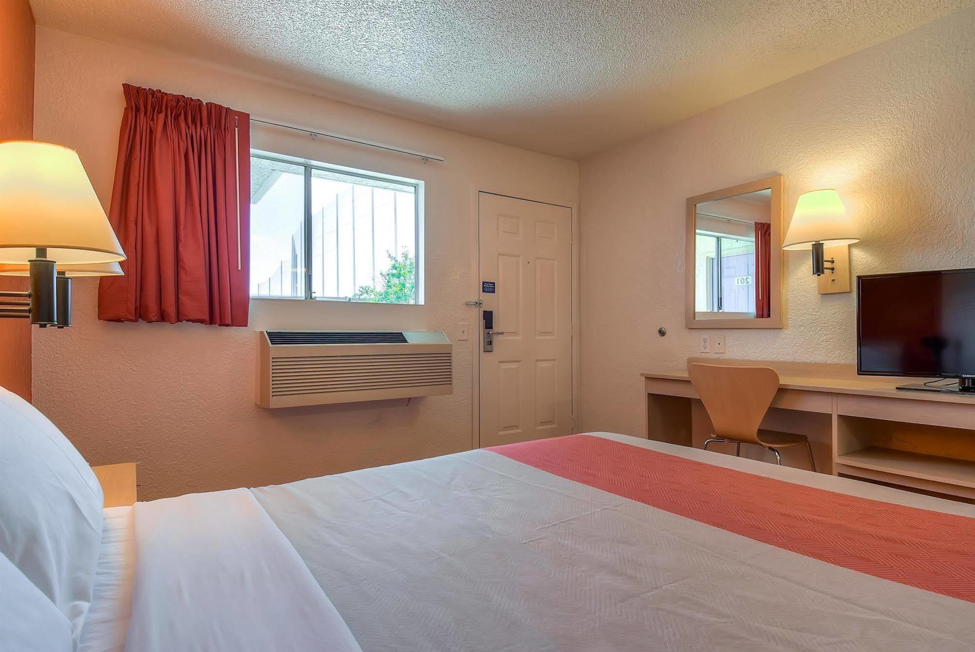 6-rowland Heights, Ca - Angeles - Pomona