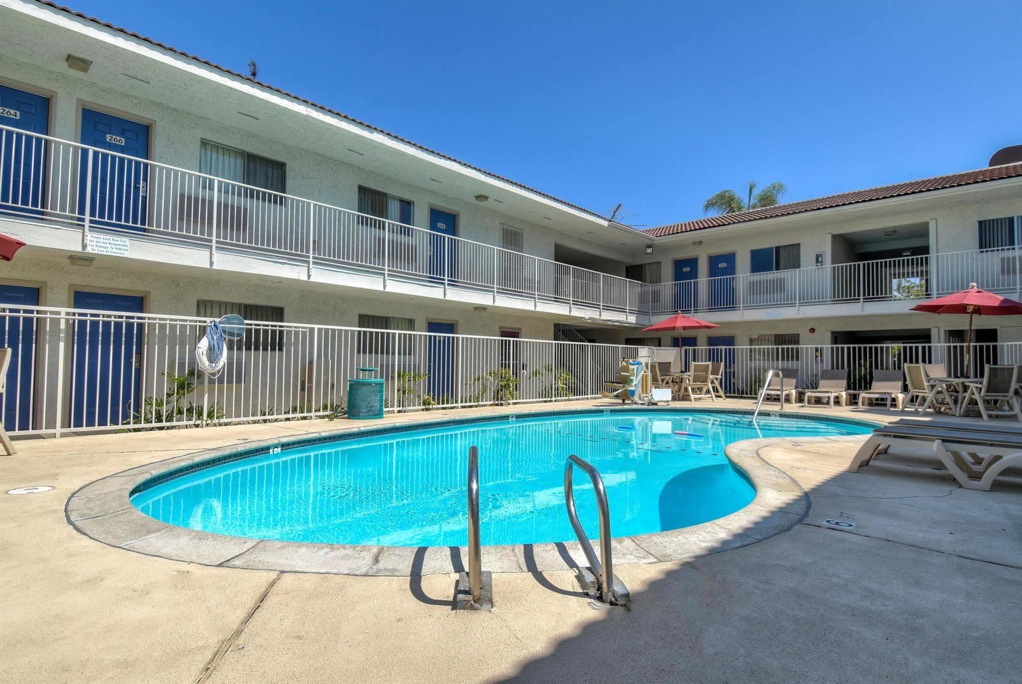 Hotel 6-rowland Heights, Ca - Angeles - Pomona
